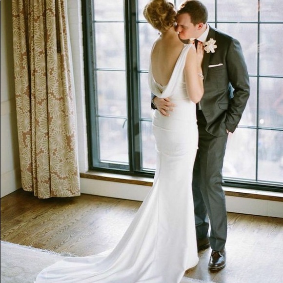 SOLD Nicole Miller Bridal Nina Bridal Gown sz 4 FJ10003 - Picture 1 of 8